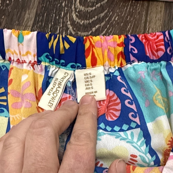 Cynthia Rowley Vibrant Patterned Pajama Set - Picture 2 of 4